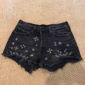 Dark Grey Levi’s jean shorts